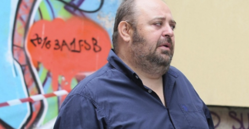 Любо Нейков вдигна паметник на майка си за 10 бона