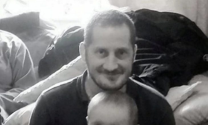 Самотен баща е тежко болен от рак! Открива перфектните родилите за своя син и умира спокойно!