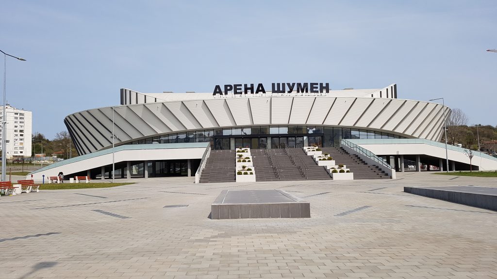 “Арена Шумен”, за която бяха похарчени 13 млн. лв., е с по-малки приходи от квартален магазин