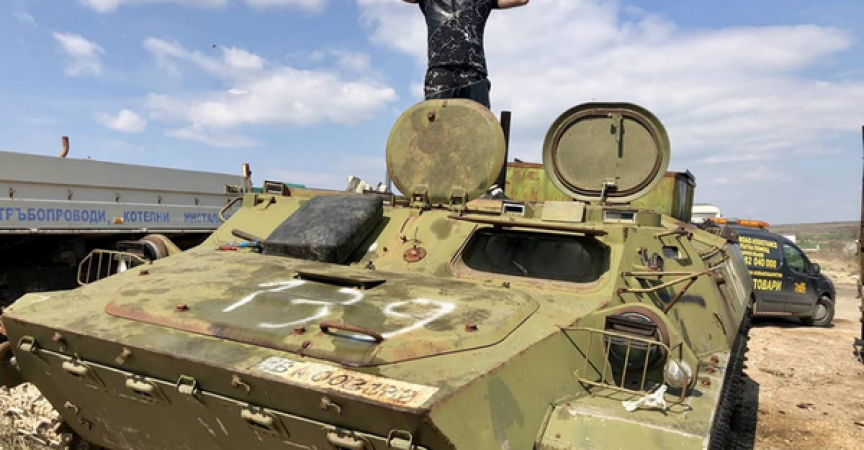 Динко от Ямбол: Ако още някой се изгаври с България, паля танка и минавам върху къщата му