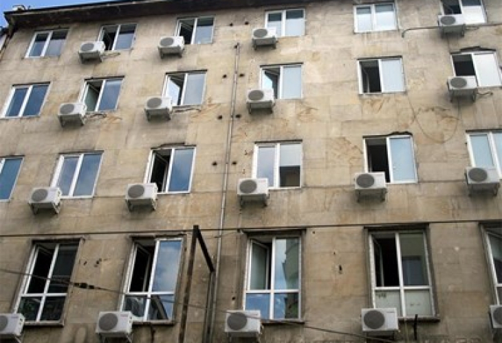 Столична община огласи важни детайли за премахването на климатиците от фасадите