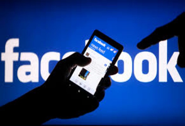 Разберете дали някой злоупотребява с вашите снимки във Facebook!