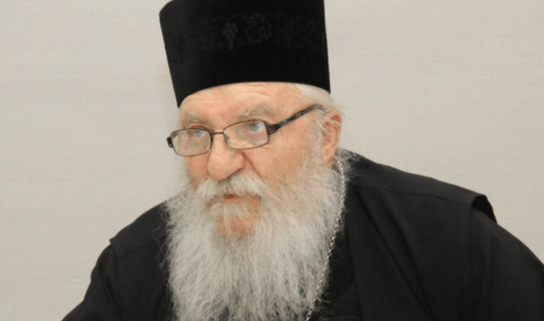 Отец Иван е на легло, благородният духовник го закъса със здравето