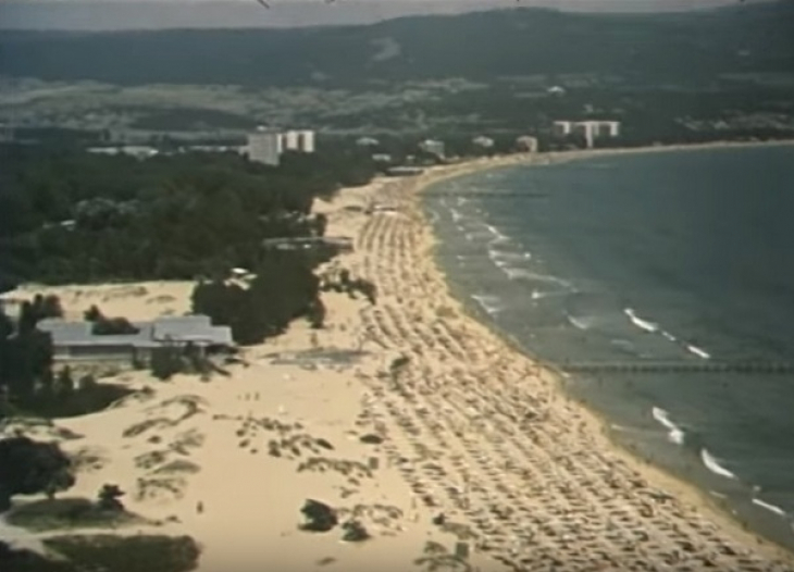 Мрачна перспектива: До 2031 г. Черно море поглъща Варна и Бургас (КАРТА)