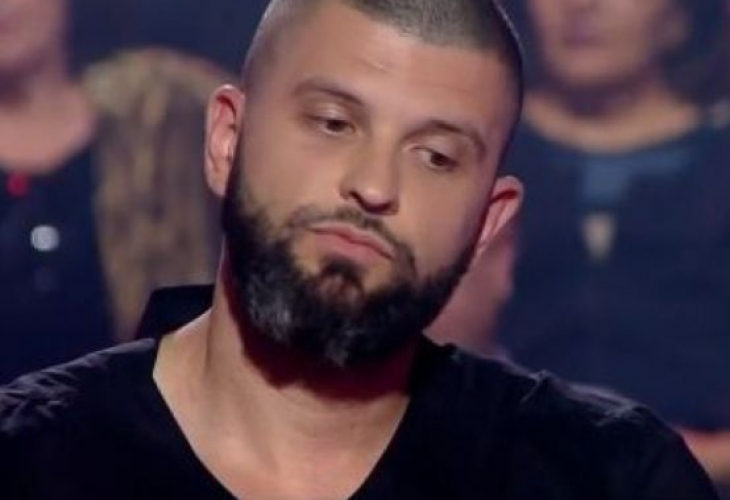 Нацепена батка – историк се издъни жестоко в „Стани богат“, жена му събра погледите (СНИМКИ)