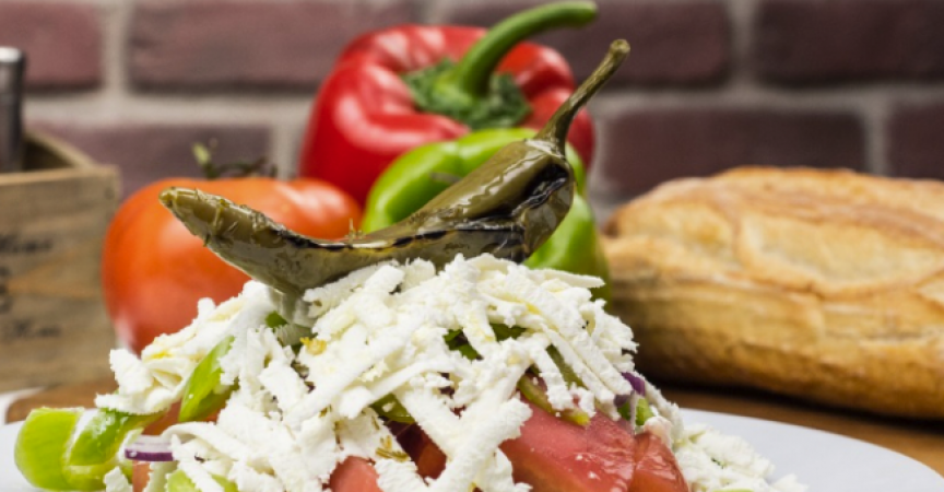 Ето я истината за евтините продукти: Хотелите и кръчмите ни пробутват страшни гнусотии