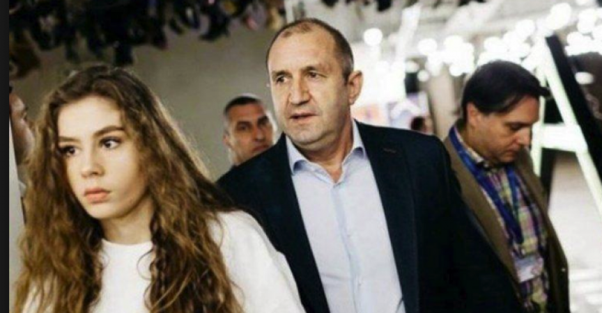 Щерката на президента се гушка с поп фолк певеца Галин