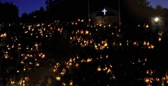 На Кръстова гора Господ лекува в съня: Нощта на 13 срещу 14 септември е изпълнена с чудеса