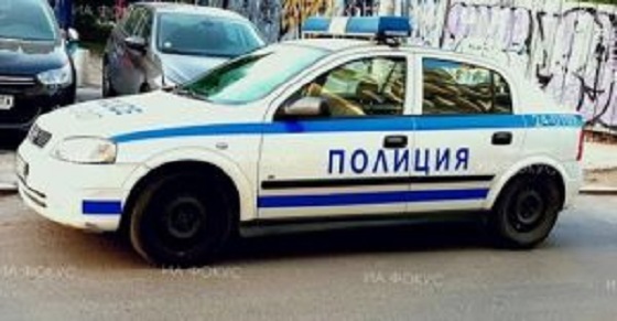Майка хвърли двете си деца от 9-ия етаж и се самоуби