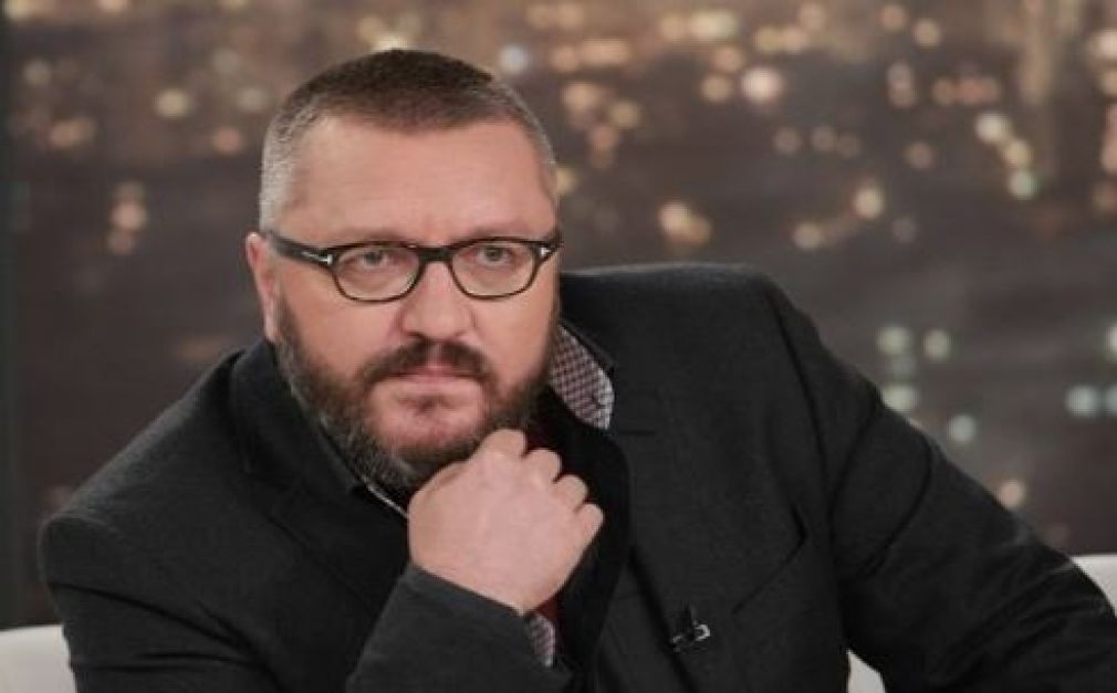 Карбовски взриви мрежата: Експериментът приключи! Организирайте се!