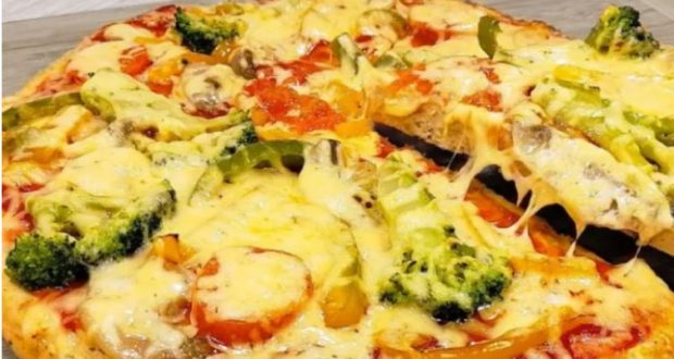 Нон стоп хапваме от тази пица – вкусна, сочна и без грам брашно!