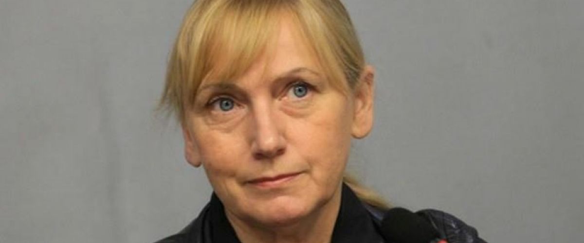 Елена Йончева пред ЕП : Демокрацията в България е в пълен разпад