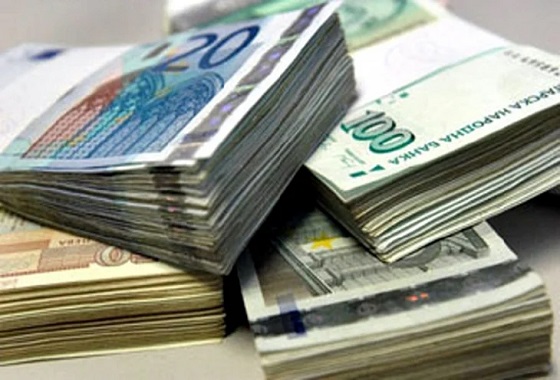 Инженер шокира: Не искам 1800 лева в завода, предпочитам 750 лева, но на бюро!