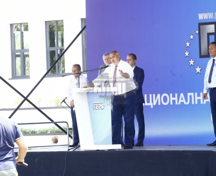 Борисов каза подава ли оставка