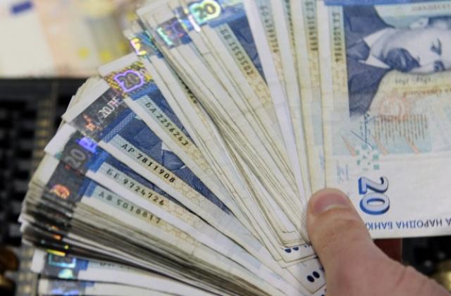 Изтеглих кредит от 6 хиляди лева, искат да върна 18 хиляди!