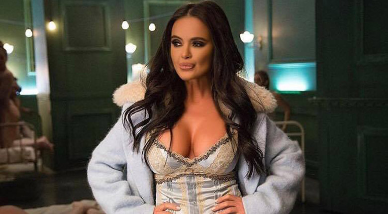 Мария дала 315 бона за училище на дъщеря си