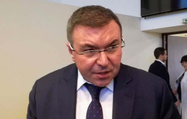 Здравният министър каза кога връщат маските на открито и разкри какво ще се случи с Радев до часове