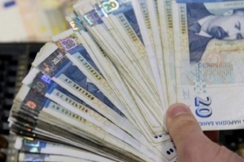 Фирмите са в паника: Никой младеж не иска да почва работа за под 1000 лева