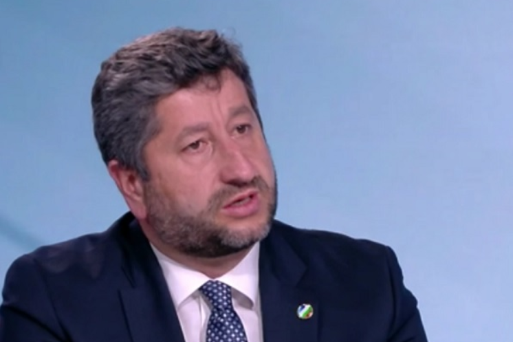 Да България издига Лозан Панов за президент и сваля Радев, а Елисавета Черния лебед, ще бъде