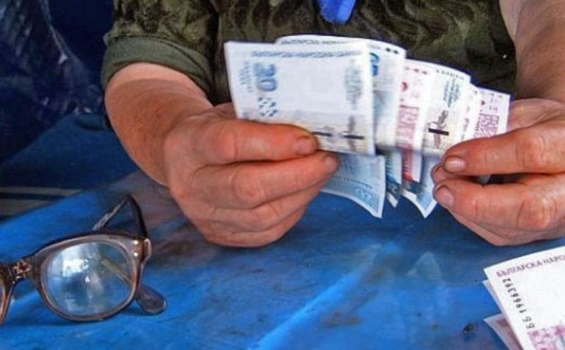 50 бонус левчета за пенсионери, но под условие: Да се ваксинират!