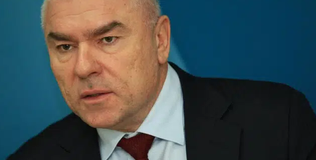 Марешки: Радев няма моите успехи, цял живот е на държавна заплата