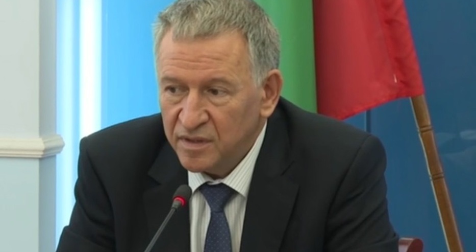 Кацаров: Идват нови по-строги мерки всеки момент