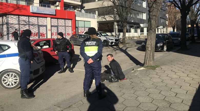 Пиян шофьор натресе полицейска кола в Казанлък