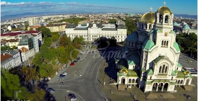 Такава булка не сте виждали досега, хората около Александър Невски останаха без думи (снимки)ж