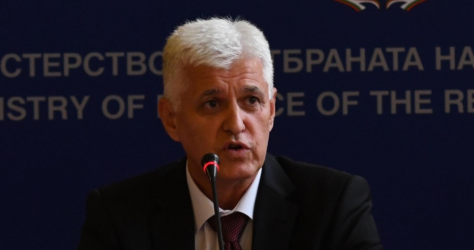 Извънредно! Министърът на отбраната с извънредно изявление за бойна готовност! Войниците ни са