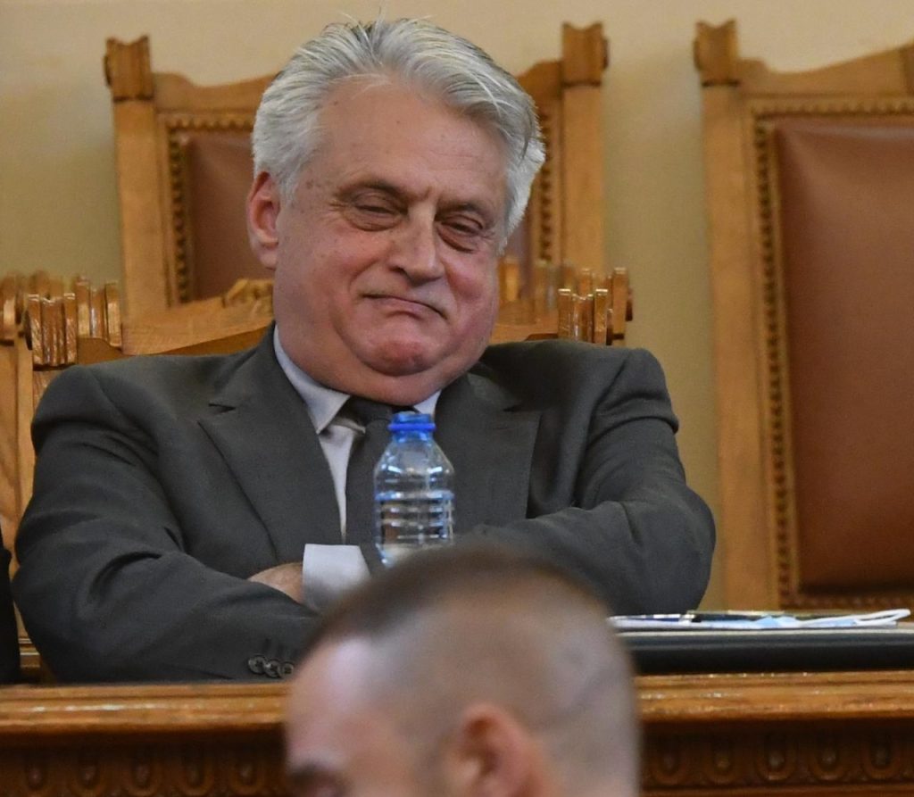 Намесиха Бойко Рашков в ужаса с намерените 18 тела на задушени мигранти край София