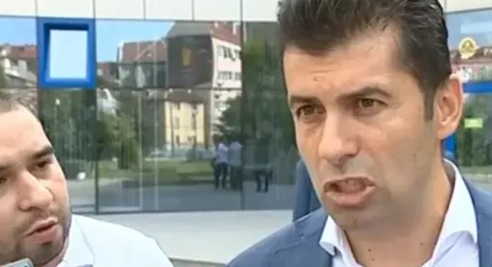 Полина Паунова попари Кирил Петков за тази му фукня