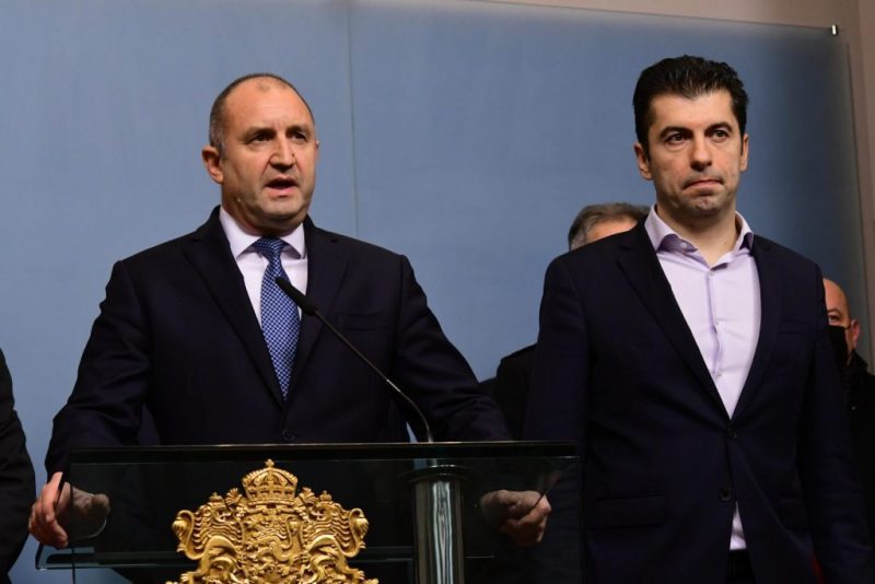 Напрежение: ПП и Радев на нож заради службите и убийството Напрежение: ПП и Радев на нож заради службите и убийството