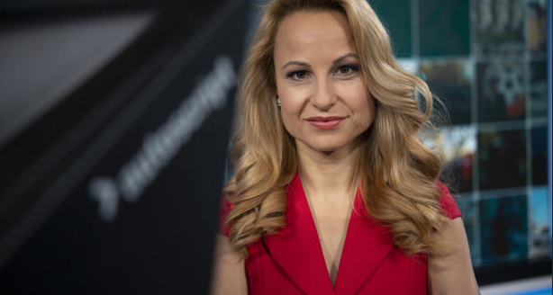 Ще се шашнете каква заплата взима Мария Цънцарова на месец, за да става сутрин в 4:30
