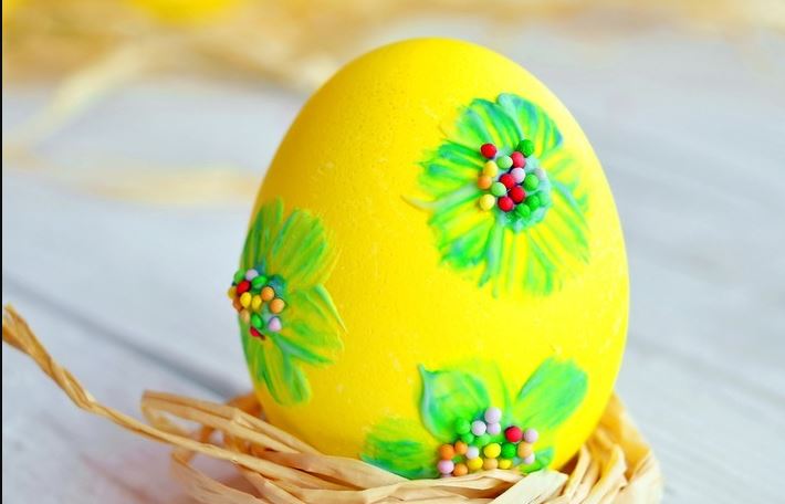 Създай невероятни яйца за Великден само с четка и паста за зъби! Ето как! СНИМКИ