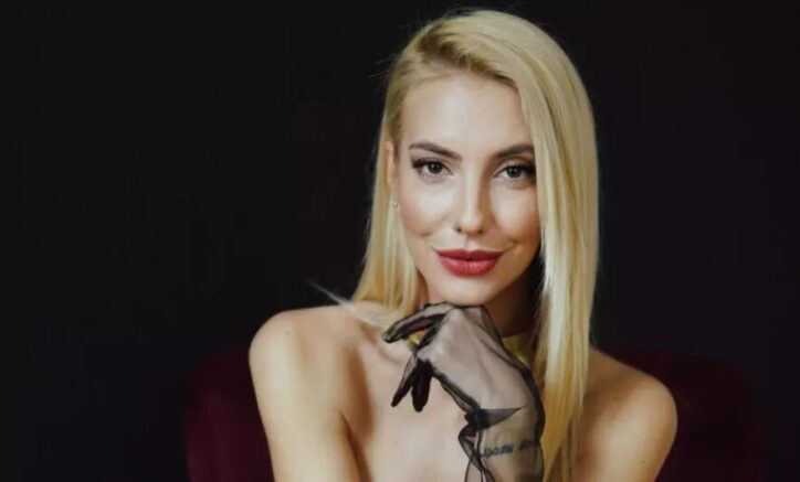Ето я финалистката Маги от „Ергенът“ преди корекциите – как ви харесва повече?