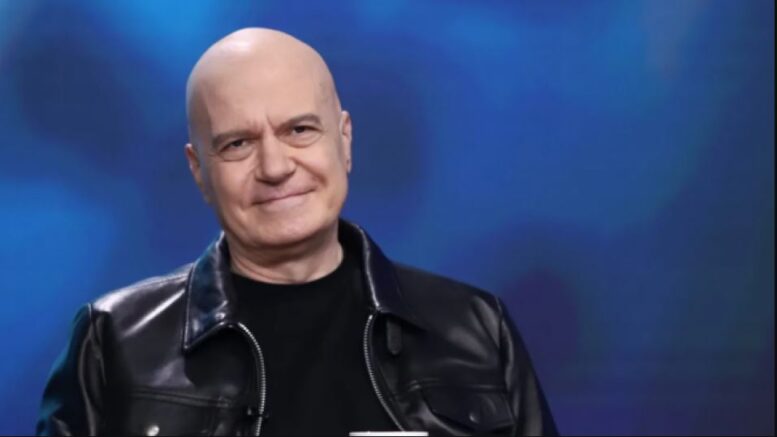 Истината! Жена от екипа на Слави потвърди, че е сключил брак: Причината обаче е доста шокираща!