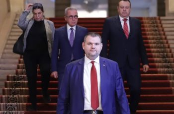Съмнения за мащабна финансова злоупотреба в ББР: Свързват Пеевски с източването на милиони