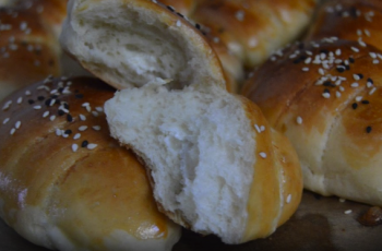 Небесно меки кифлички: Семейната рецепта за перфектния вкус