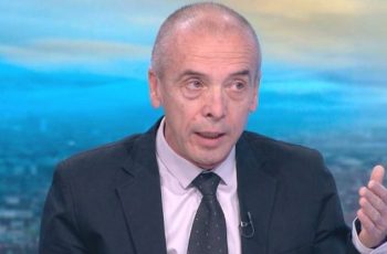 Доцент Мангъров категоричен: Удължаването на епидемичната обстановка е безсмислено