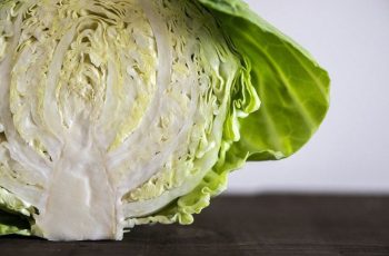 Скритите врагове на щитовидната жлеза: 6 продукта, които трябва да ограничите