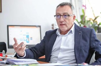 Отвъд екраните: Защо децата ни губят битката с елементарните битови навици?